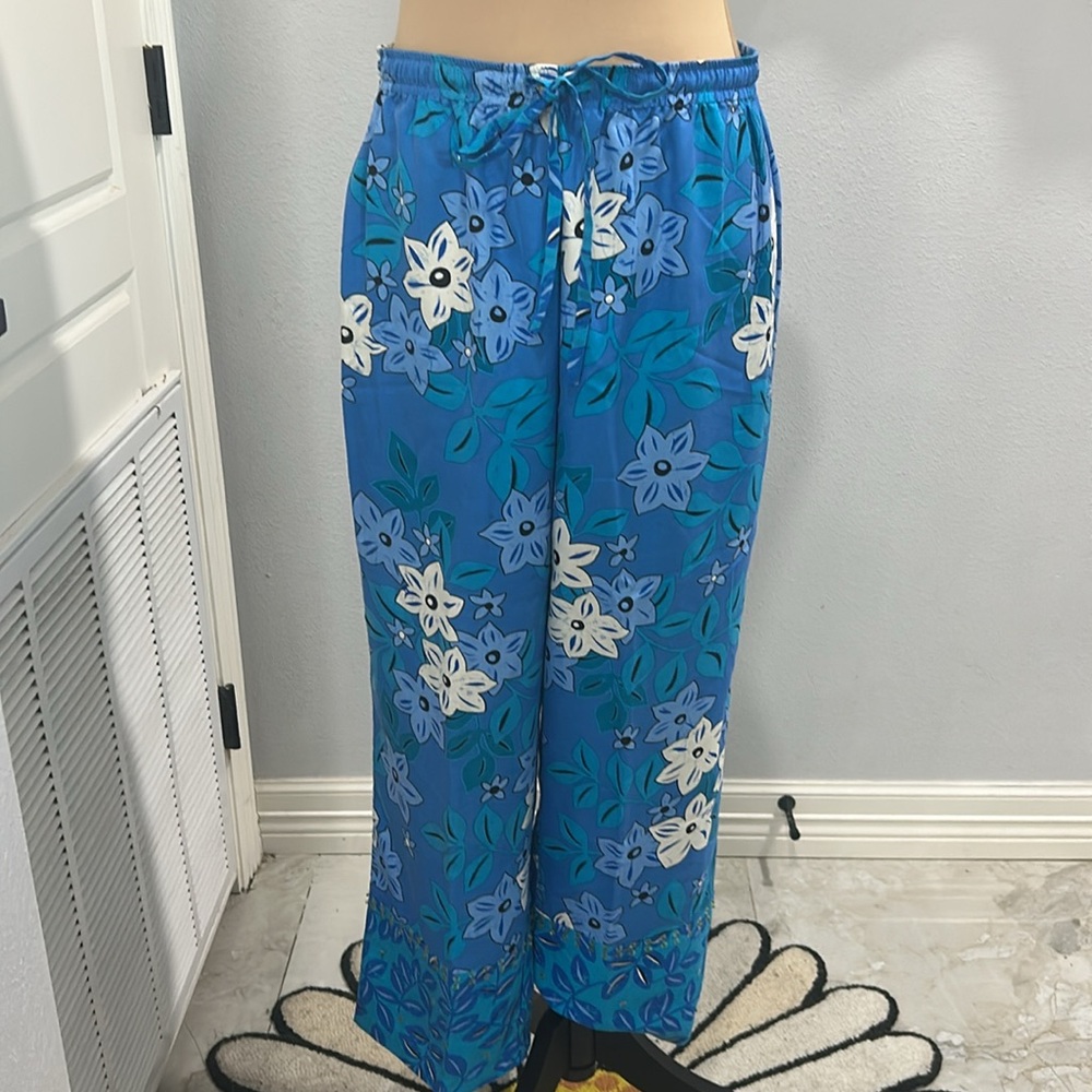 Bamboo Traders 100% Silk Drawstring Pants.
Size M